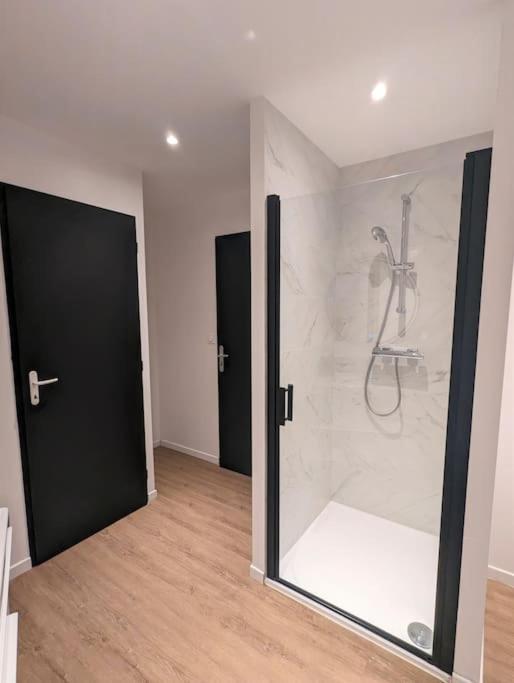 Bienvenue Chez Severine Et Julien Appartement 75M2 Mirefleurs المظهر الخارجي الصورة